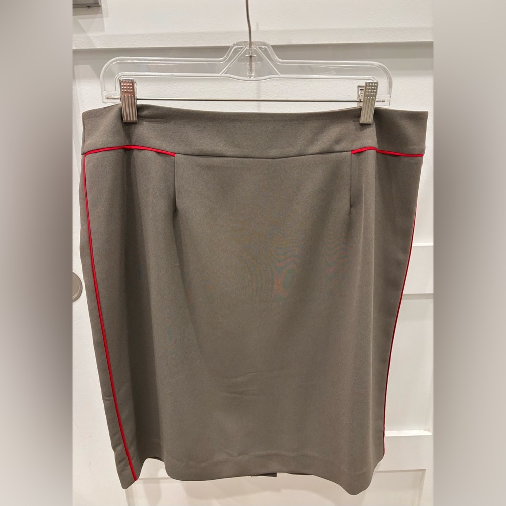 Banana Republic Gray Pencil Skirt with Red Trim